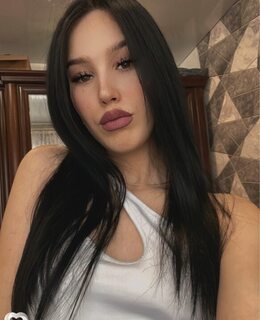 Оля